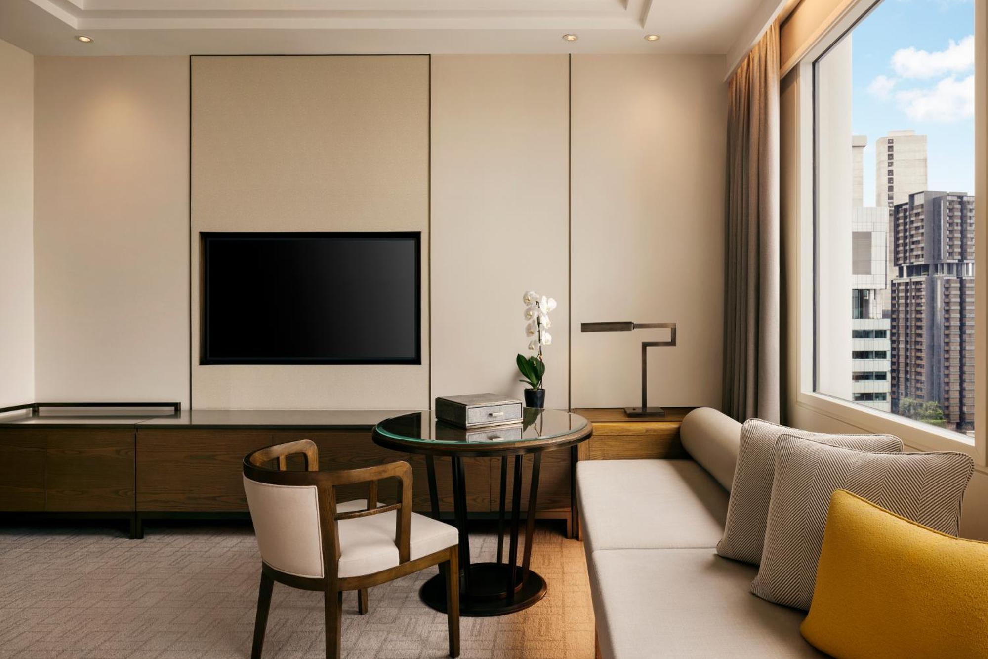 Conrad Singapore Marina Bay Hotel