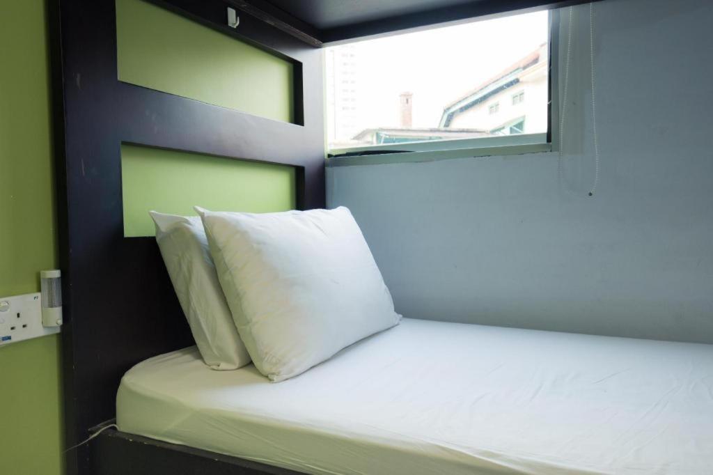 G4 Station Backpackers *
