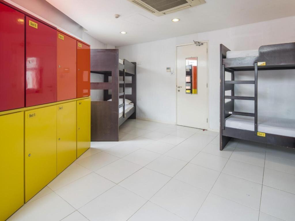 G4 Station Backpackers *