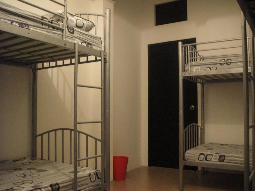 Kallang River Backpackers * Singapore