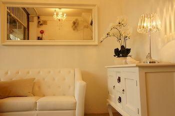 Blanc Hostel *