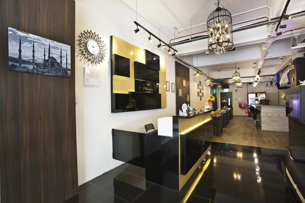 7 Wonders Boutique Capsule Singapore