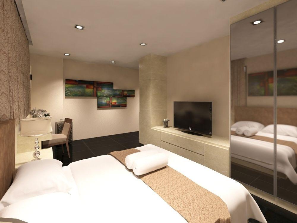 Aparthotel Triple 2 Studio 3*