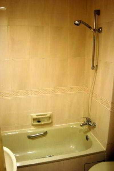 81 Premier Hollywood Hotel 2*