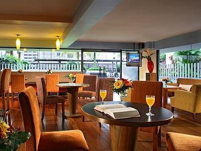 Somerset Grand Cairnhill 4* Singapore