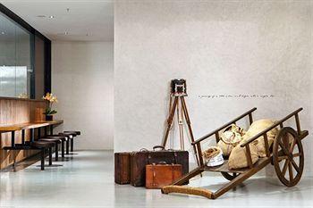 Hotel Clover 769 North Bridge Road 4*