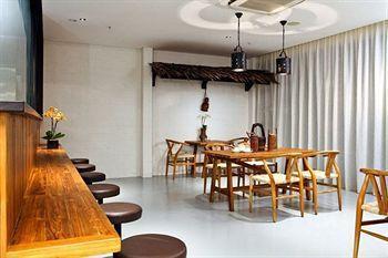 Clover 769 North Bridge Road 4*