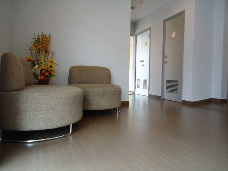 Ibis Budget Sapphire Hotel Singapore