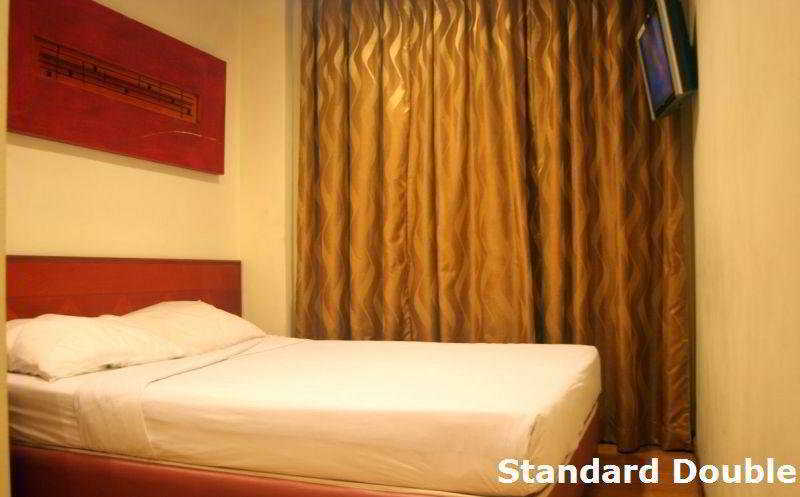 81 Gold Hotel 2*