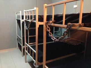 Reddoorz @ Kallang Mrt Hostel *