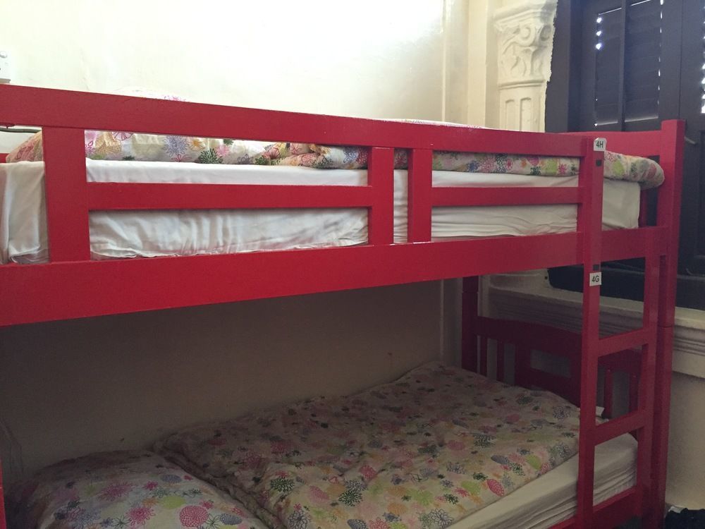 Cube Boutique Capsule Hotel At Kampong Glam 2* Singapore