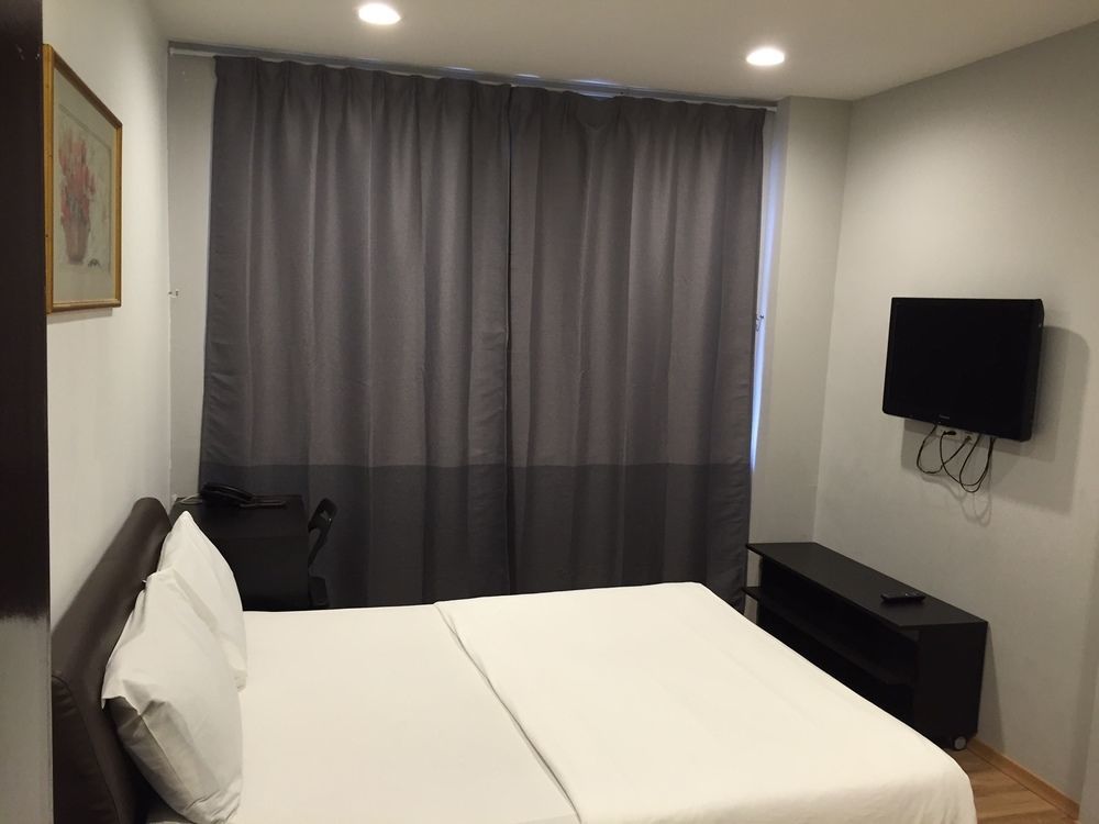 Conforto Hotel 2*
