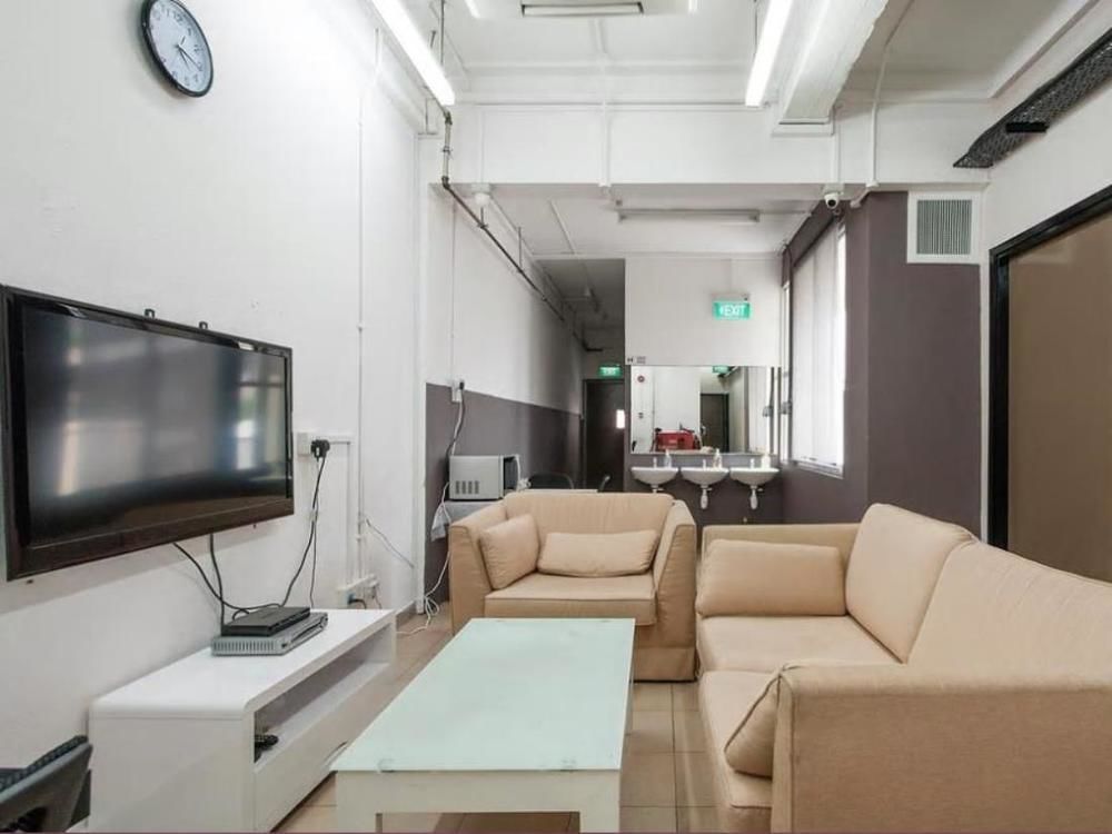 Meadows Capsule hotel