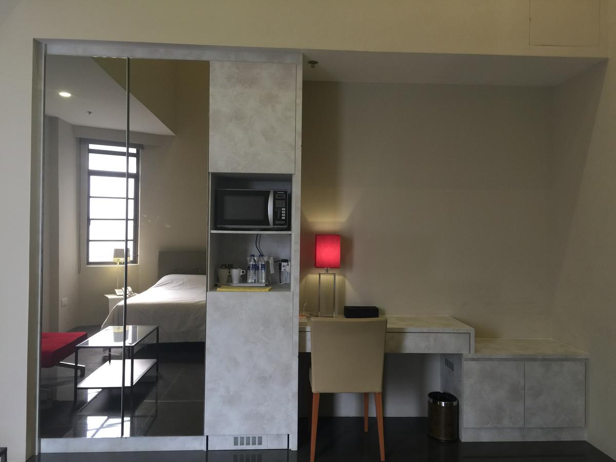 Triple 2 Studio Aparthotel 3*