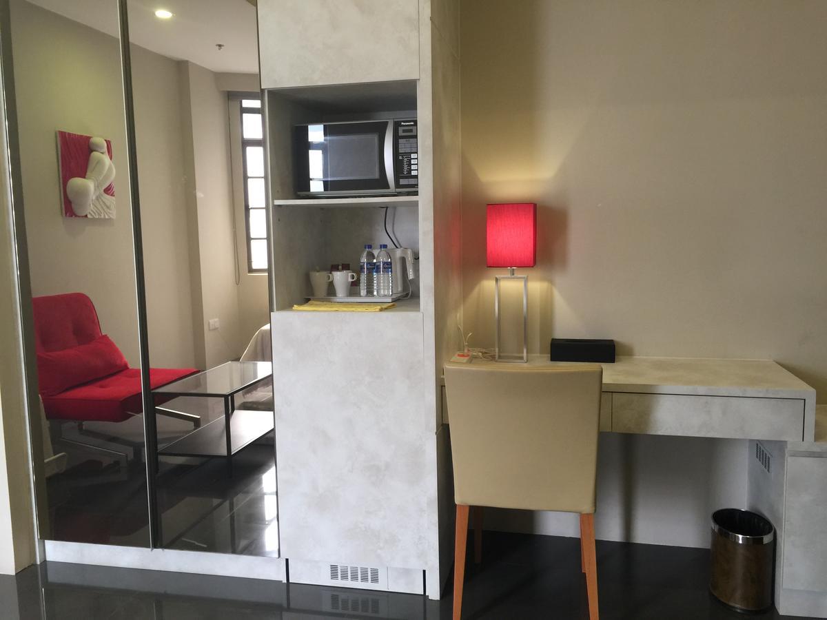 Triple 2 Studio Aparthotel