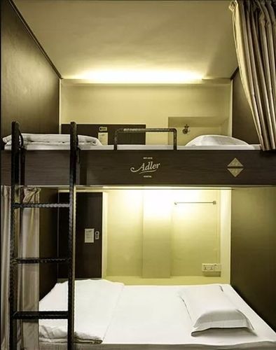 Adler (adults Only) Capsule hotel