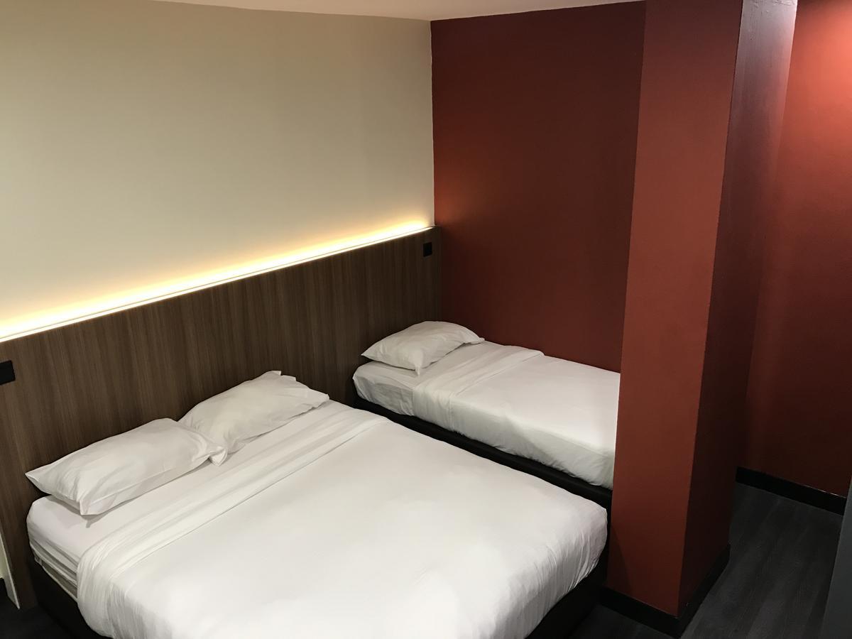 Hotel L At 51 Desker 2*