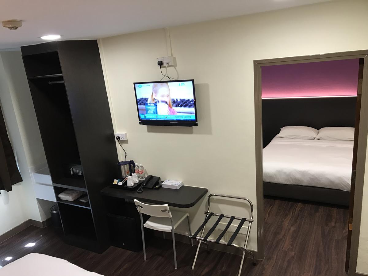 Hotel L At 51 Desker 2*