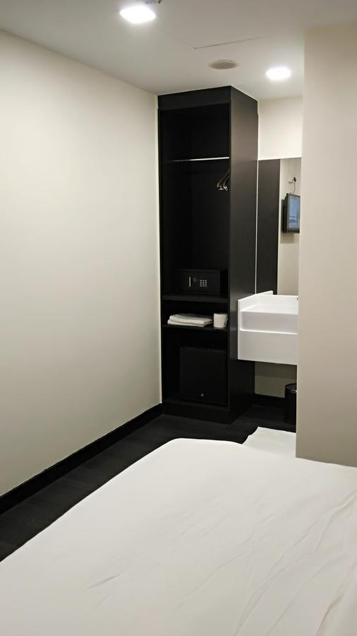 Hotel L At 51 Desker 2*