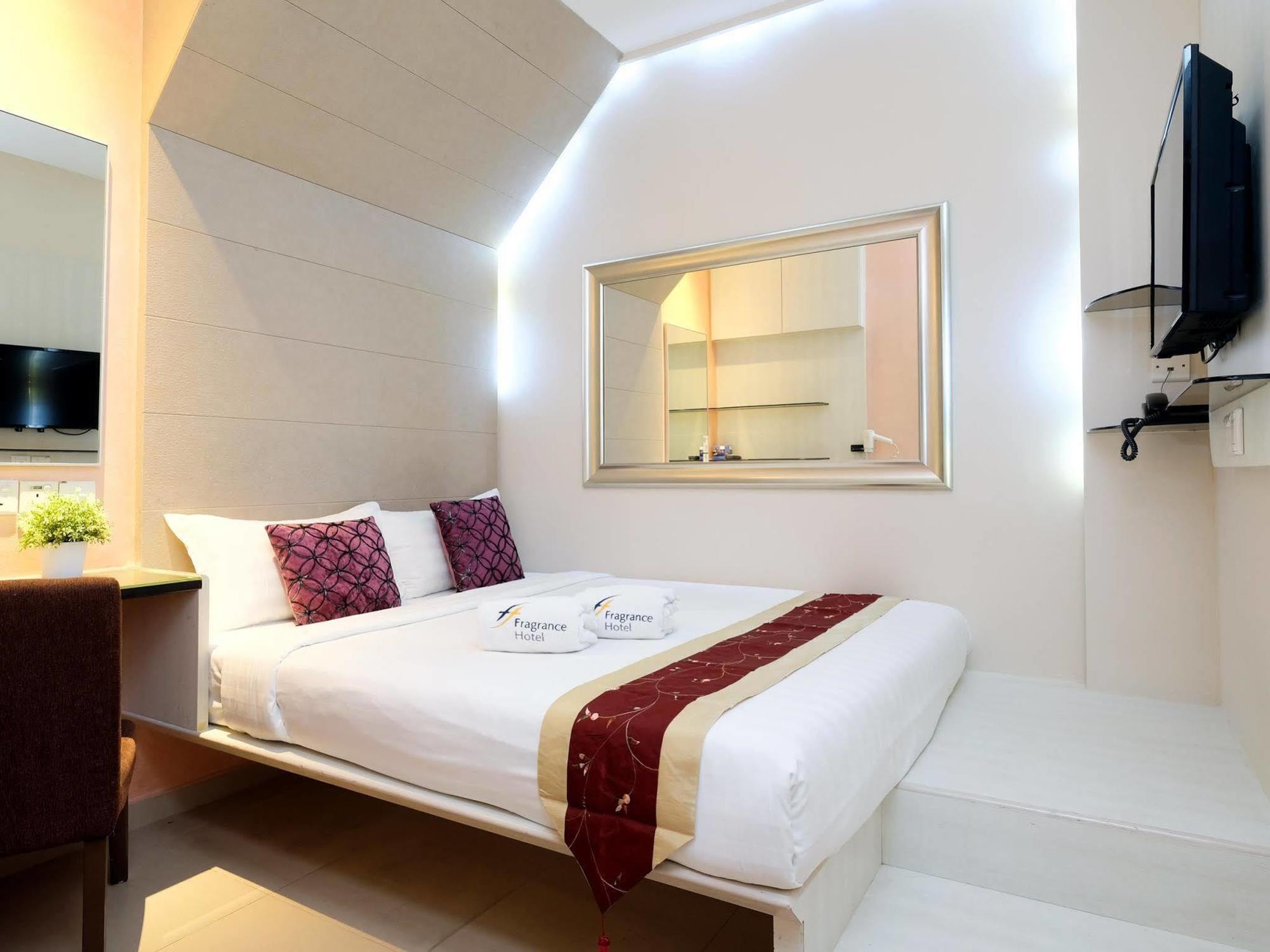 Fragrance - Viva Hotel Singapore