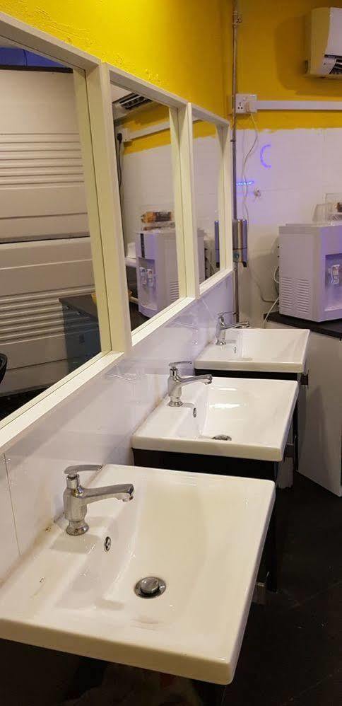 Backpackers' Chinatown Hostel *