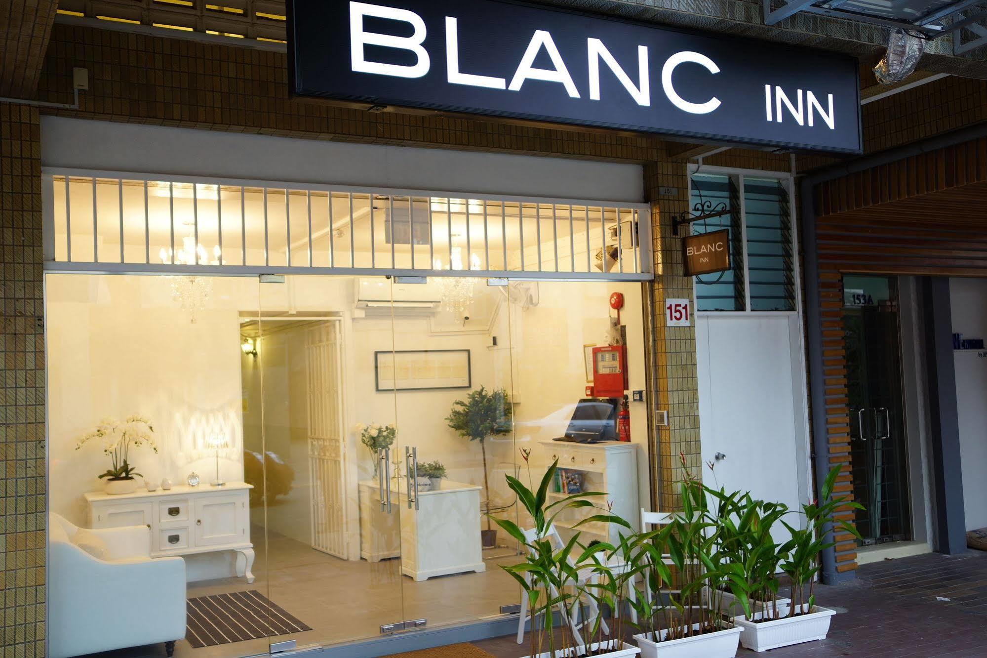 Hostel Blanc *