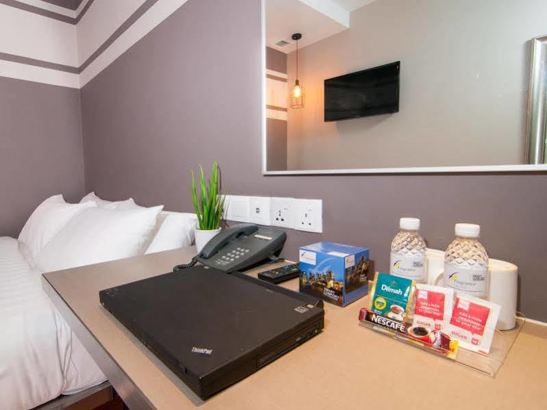 Hotel Fragrance - Kovan 2*