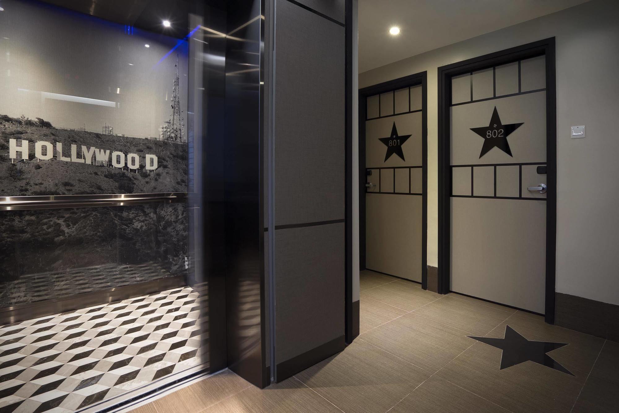 81 Premier Hollywood Singapore