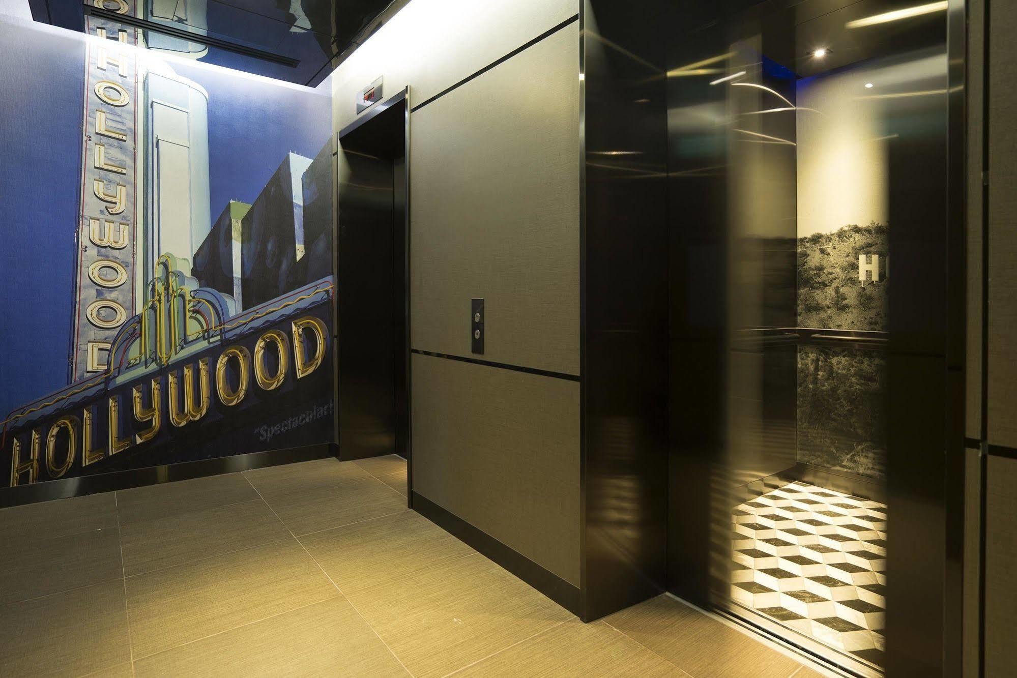 81 Premier Hollywood 2* Singapore