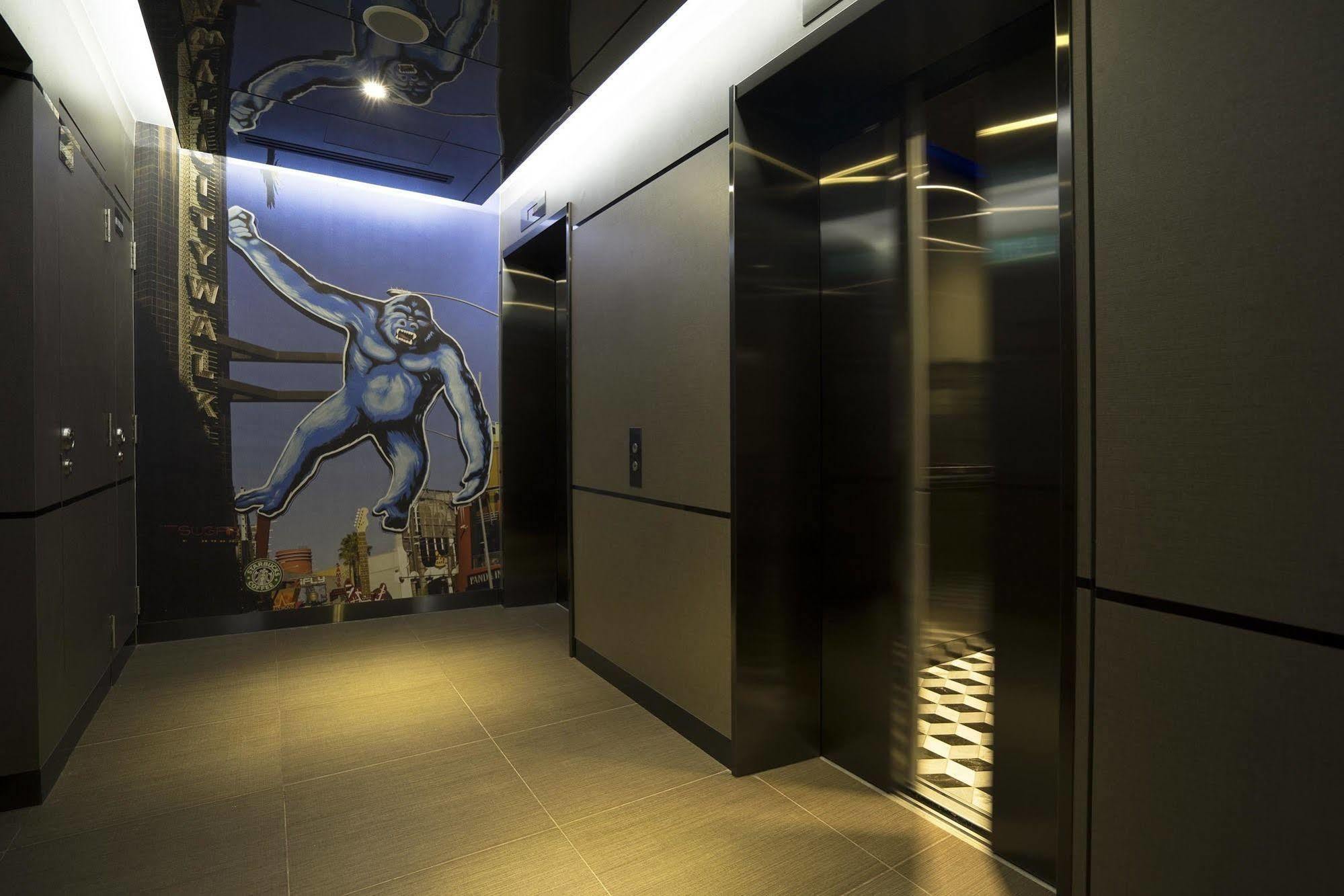 81 Premier Hollywood Singapore