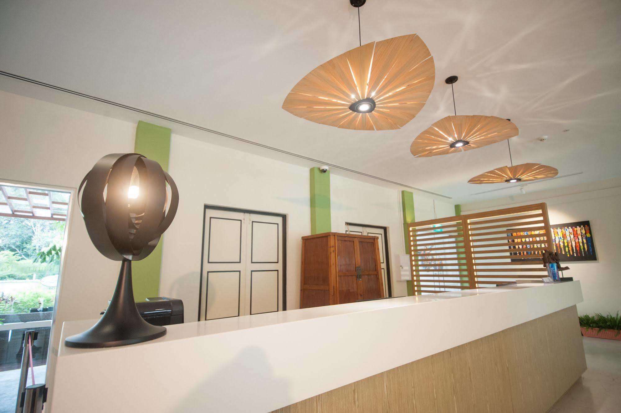 Raintr33 Hotel