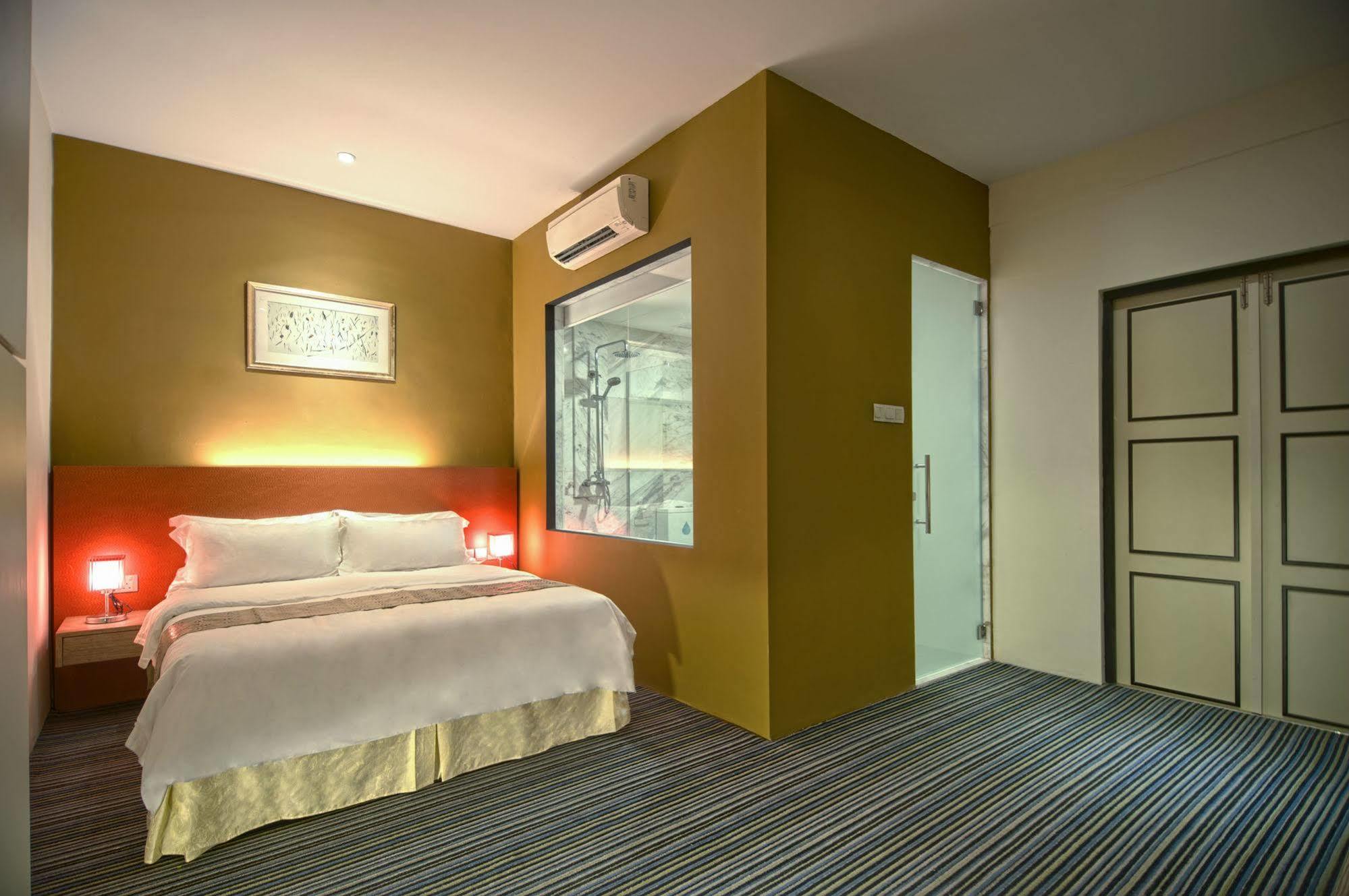Hotel Raintr33