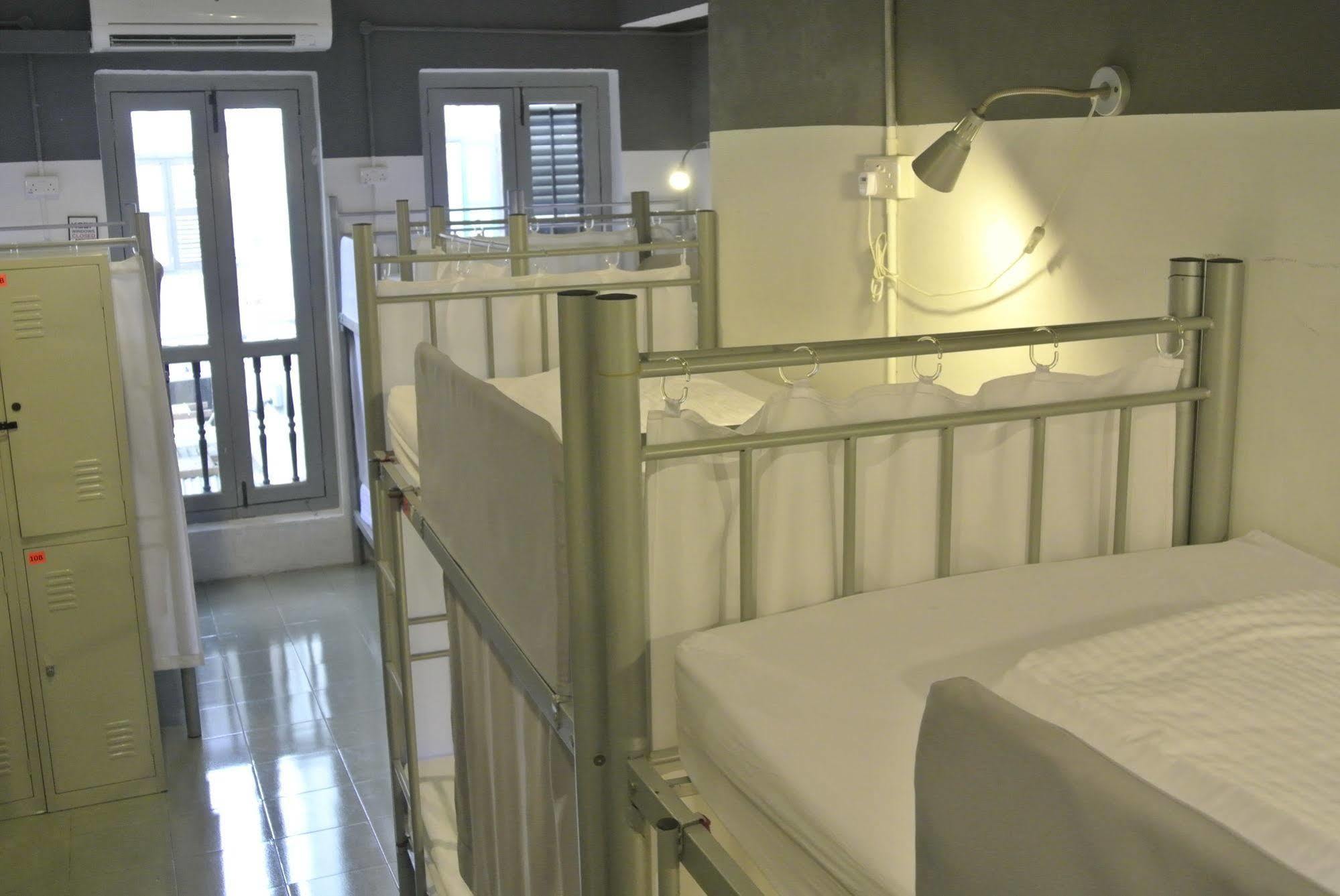 Hostel Royal *
