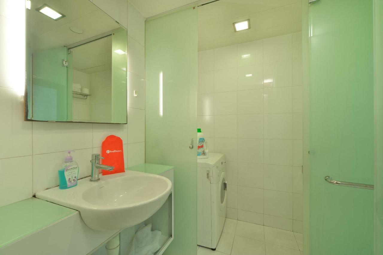Residences @ Farrer Park 3*