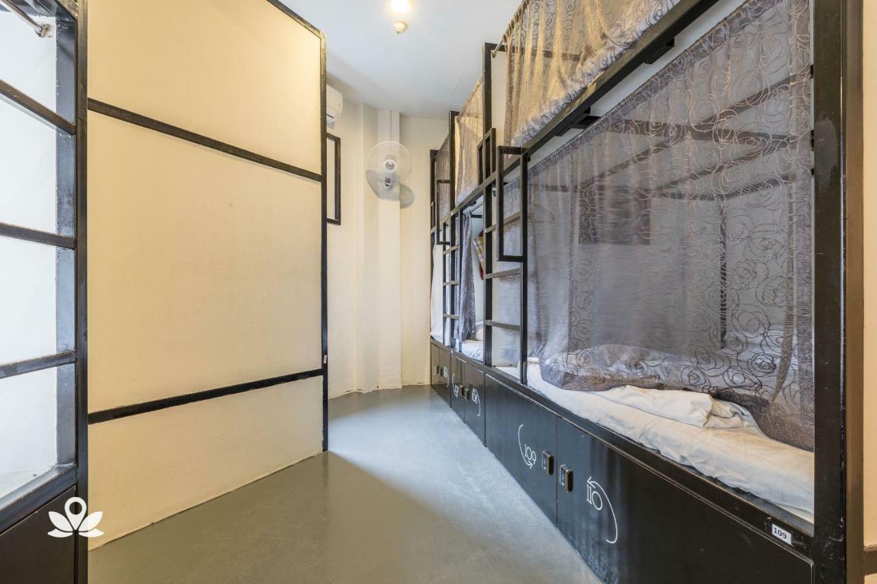 Abc Premium Capsule hotel Singapore