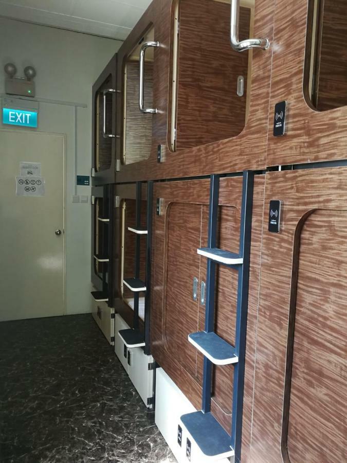 Oss Backpackers * Singapore