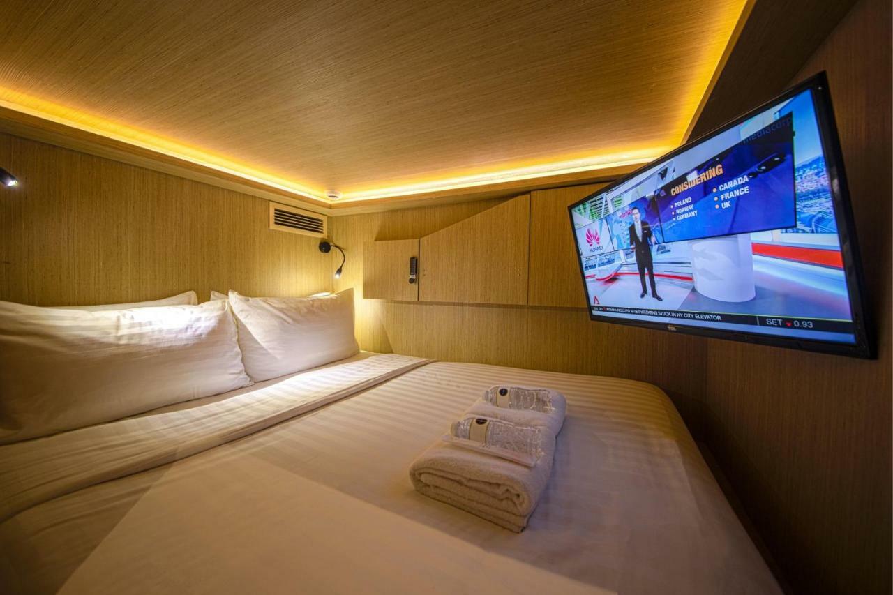Cube Boutique Capsule Hotel At Kampong Glam Singapore