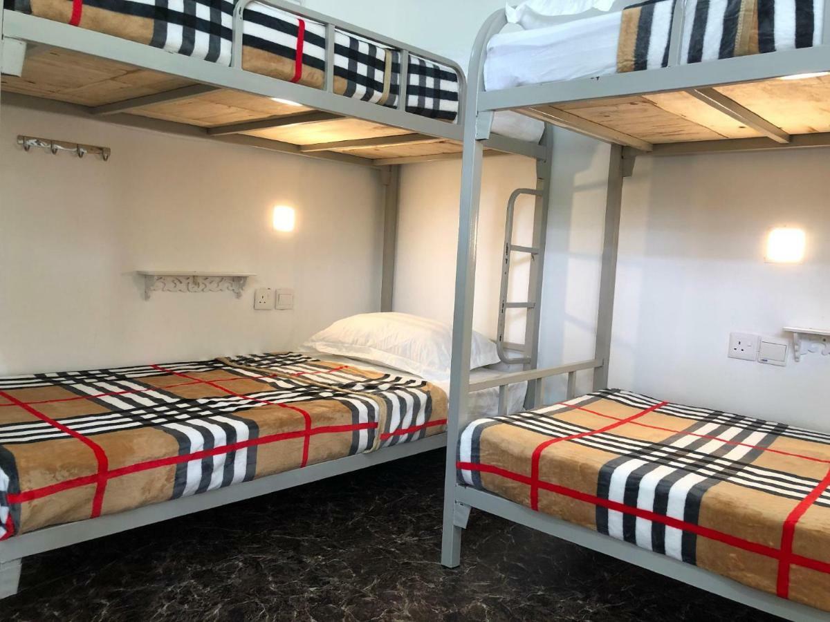 Oss Backpackers Hostel