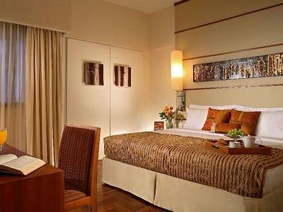Somerset Grand Cairnhill Hotel