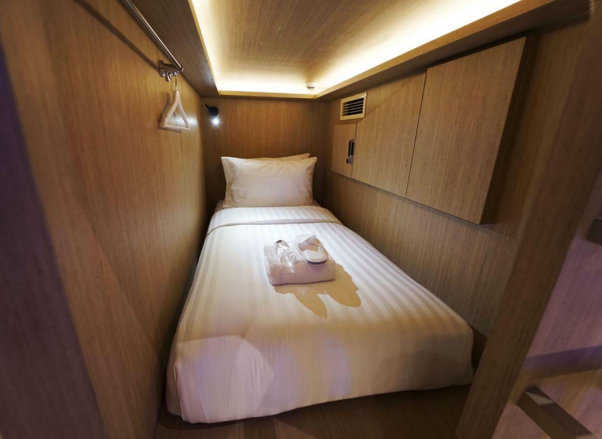 Cube Boutique Capsule Hotel At Kampong Glam Capsule hotel 2*