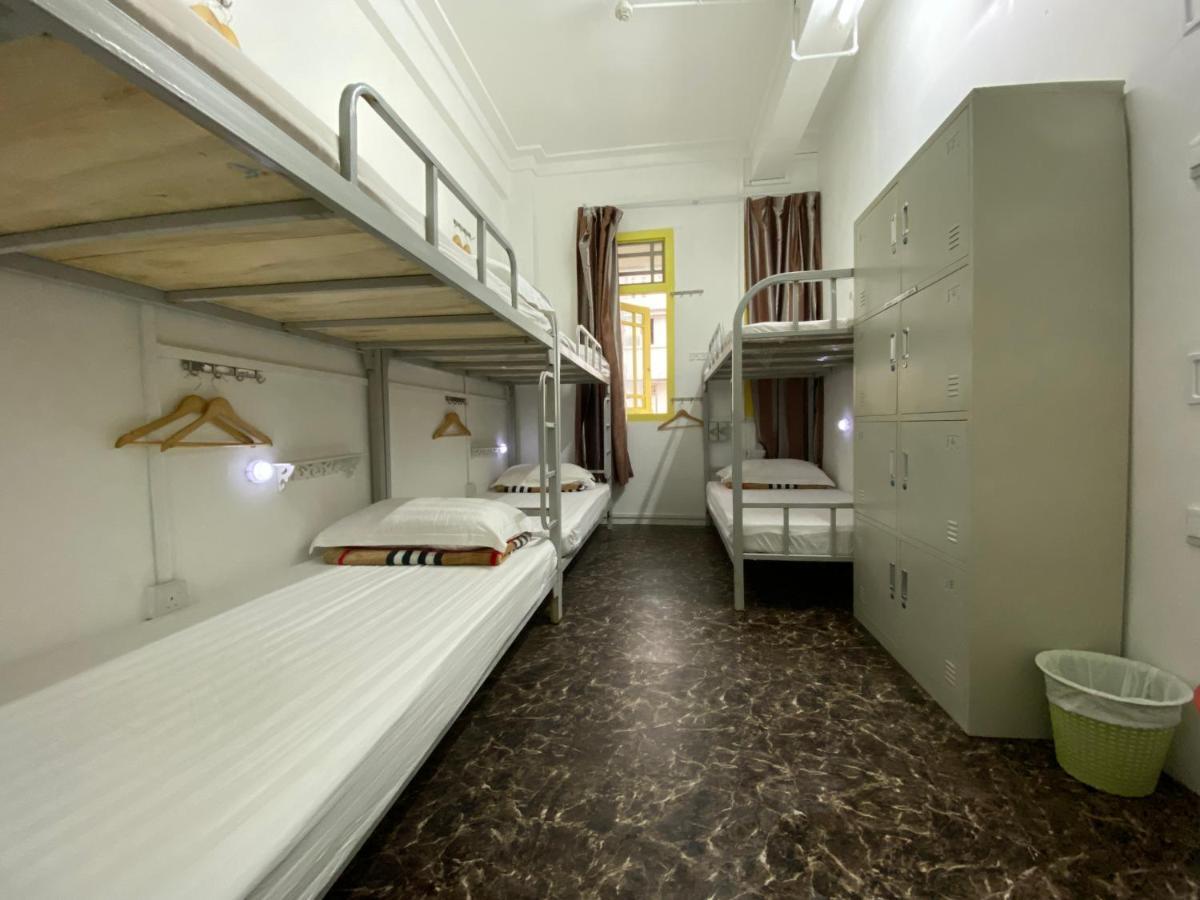 Oss Backpackers Hostel