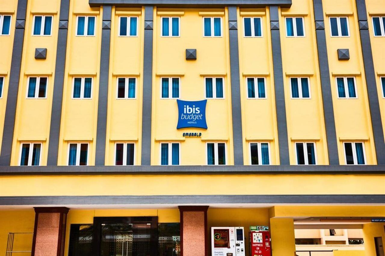 Hotel Ibis Budget Emerald 2*