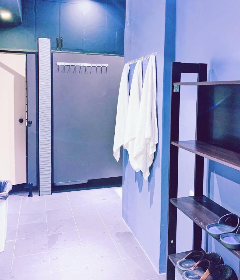 Capsule hotel Met A Space Pod @ Boat Quay 2*