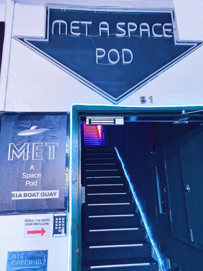 Met A Space Pod @ Boat Quay 2* Singapore