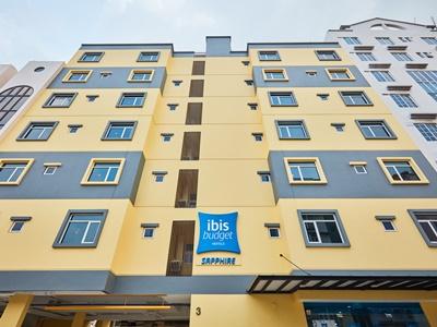 Ibis Budget Sapphire Hotel