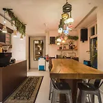 The Daulat By Hotel Calmo