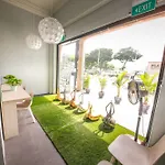 Moni Gallery Hostel