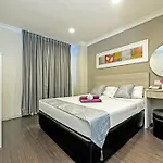 Hotel 81 Lucky
