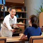 Resorts World Sentosa - Hotel Ora