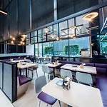 Yotel Singapore Orchard Road